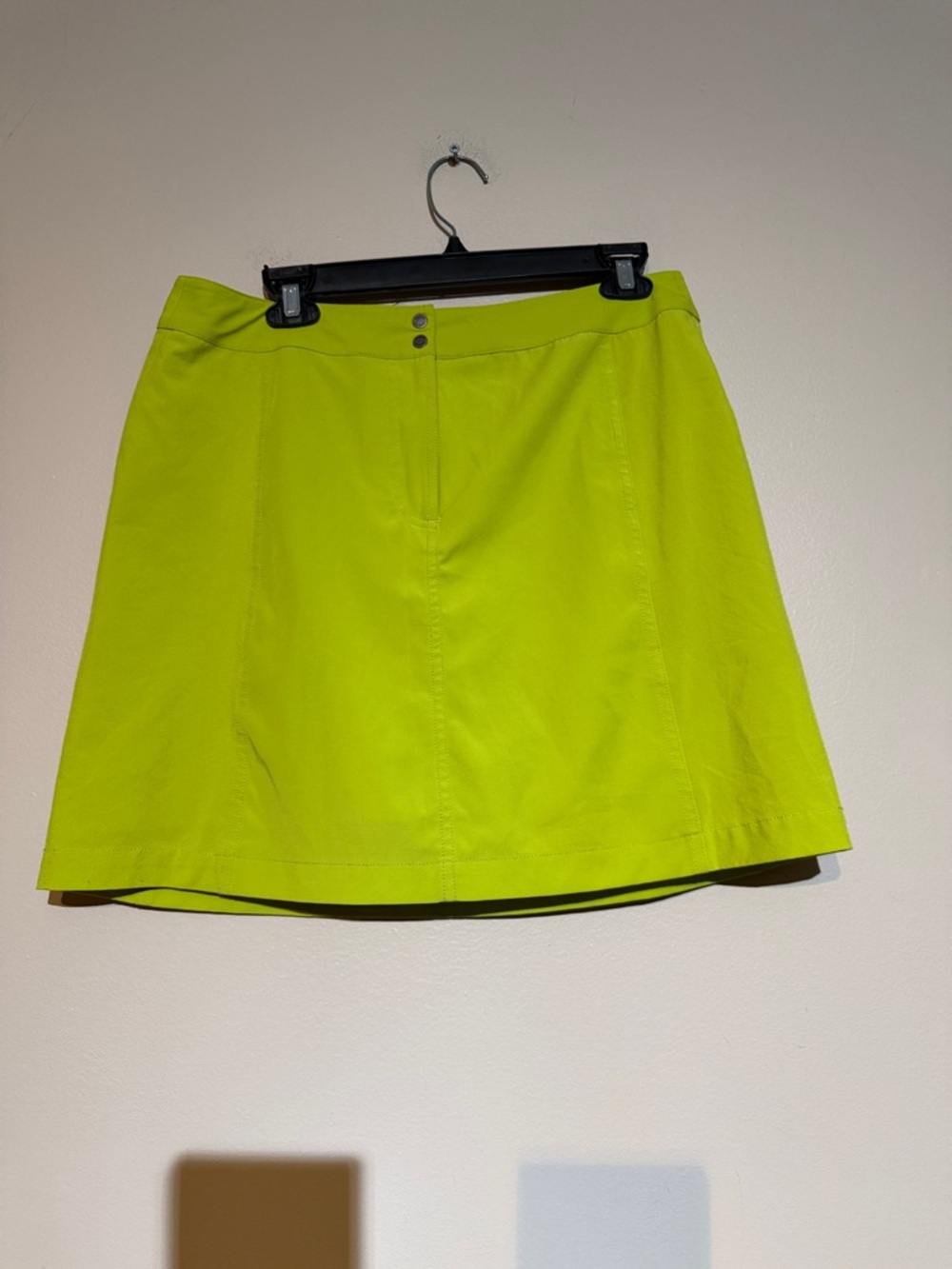 Lizgolf Lime Green A-Line Skort with Front Snap Closure